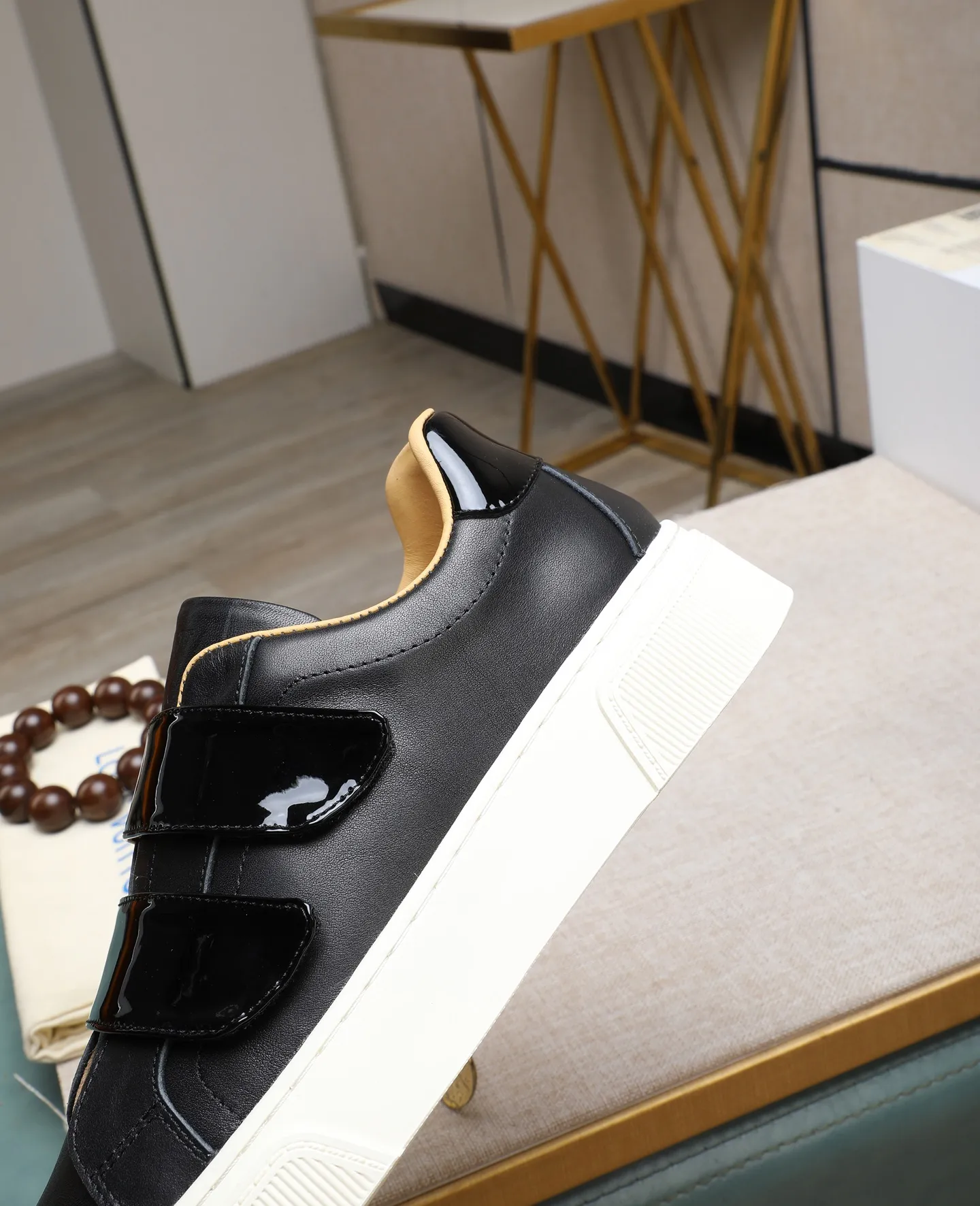 Men's shoes 💰460 [LV～] Men's casual shoes 2025z cabinet sales simultaneously 🔶Size: 38-44 #️⃣ 🔷3 colors🔜The upper is made of multi-material splicing➕cow leather lining, comfortable and breathable, sole: original comfortable and wear-resistant outsole, ⚠️real thing📱photographed🎬real thing is better📢📢📢